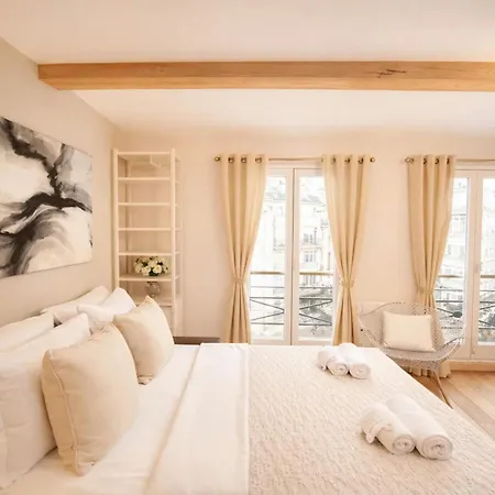 Chic In Notre-dame De Appartamento Parigi